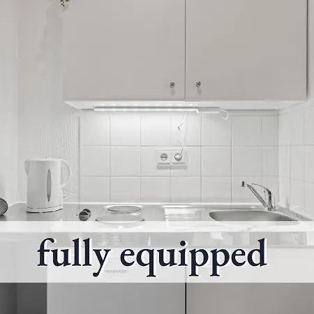 Apartment Hallo!-apartment 13: Chic City Center Flat With Sunny Balcony